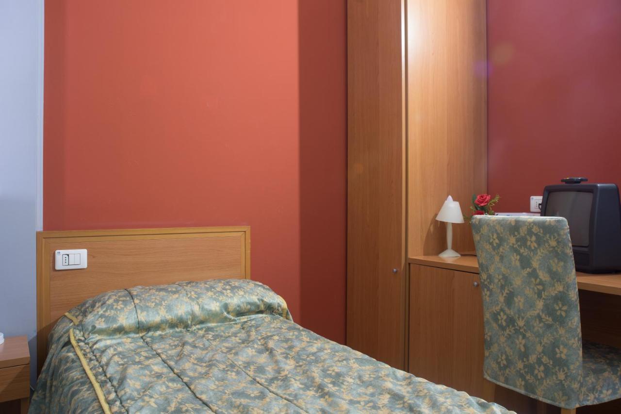 Hotel Garda Affi Extérieur photo